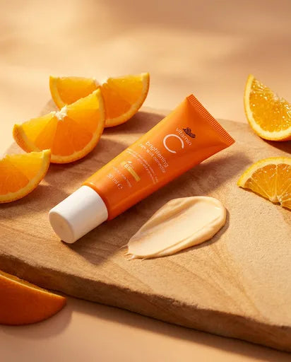 Correcteur Taches Vitamine C Boots – tube orange avec tranches d'orange